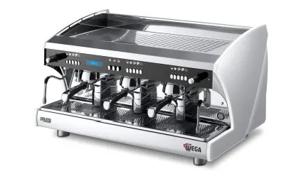 Commercial coffee machine maintenance